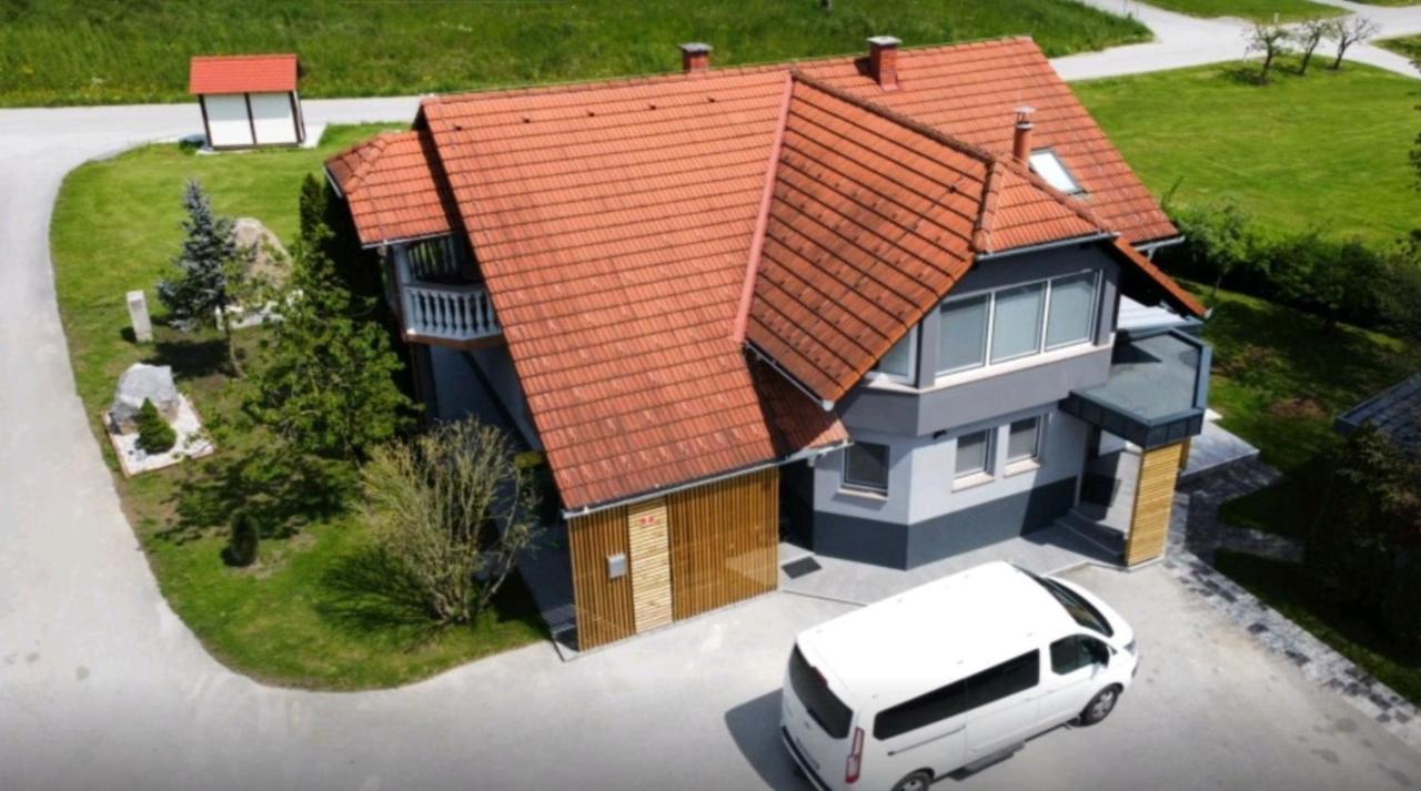 Apartment Land Family Fun Sport *